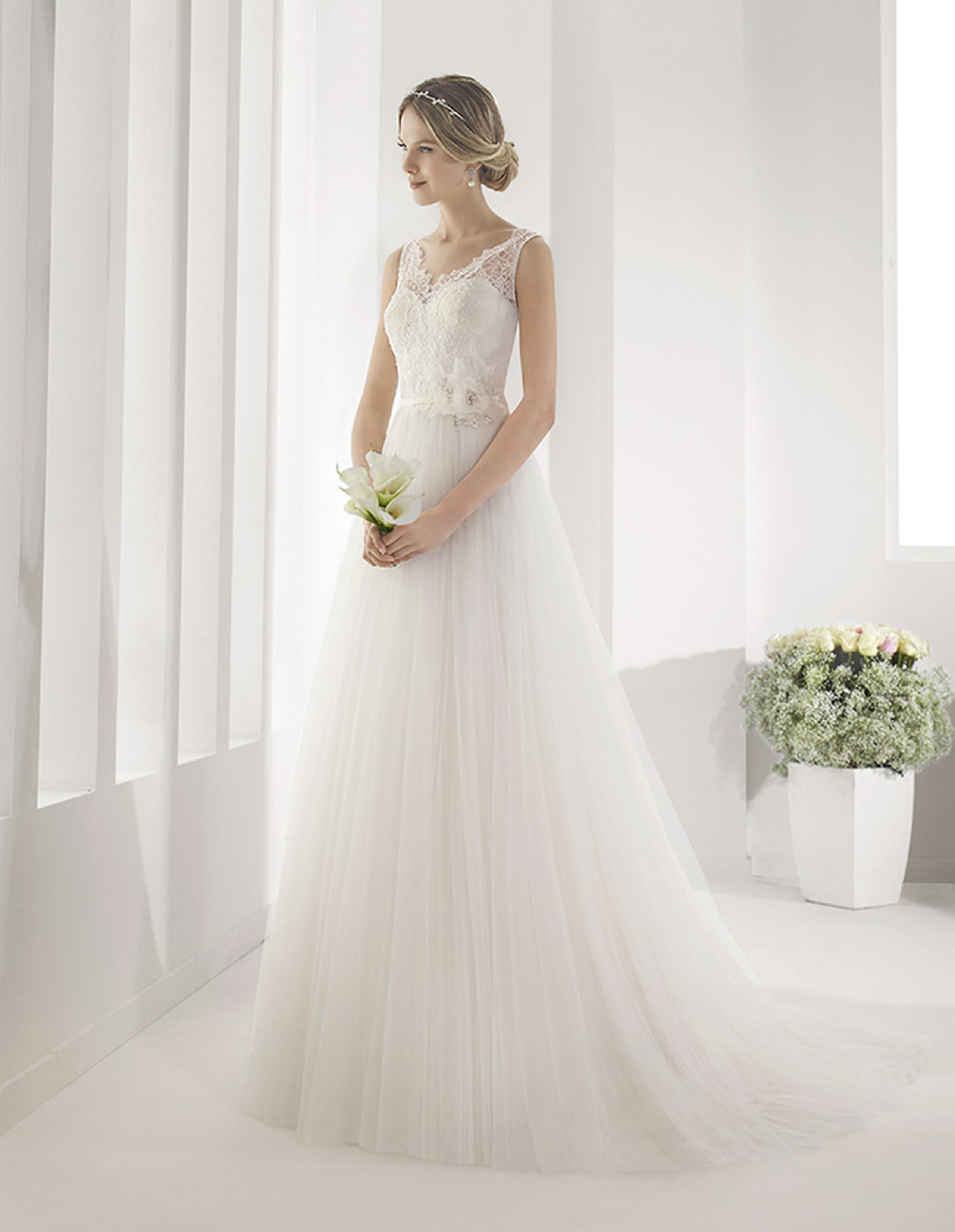 PARALELO Vestido de Alma Novia 2015