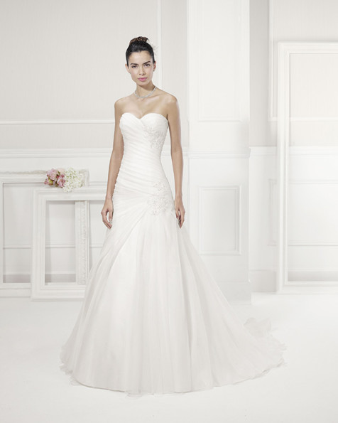 FRENESI Vestido de Alma Novia 2016