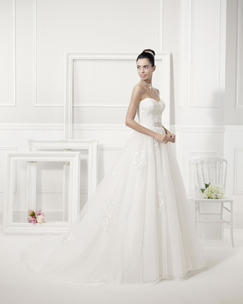 FUGAZ Vestido de Alma Novia 2016